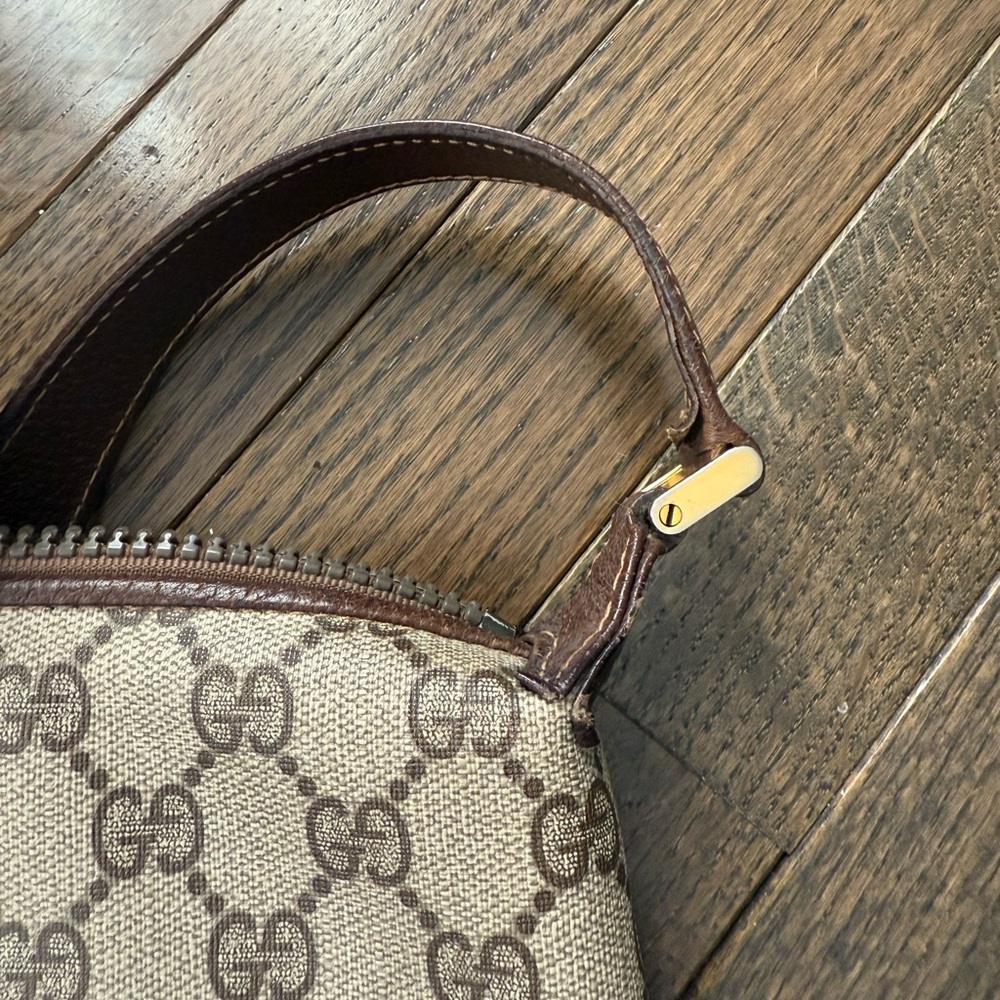 1970s Authentic Gucci Canvas Brown Monogram Shoulder Bag - Picture 12 of 16